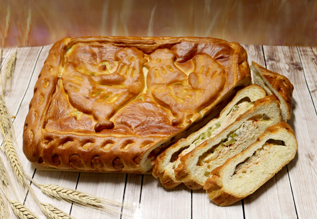 Пирог "Акулина" курица и соленый огурец